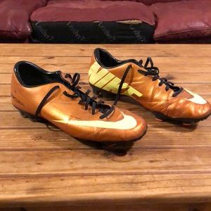Nike mercurial cleats